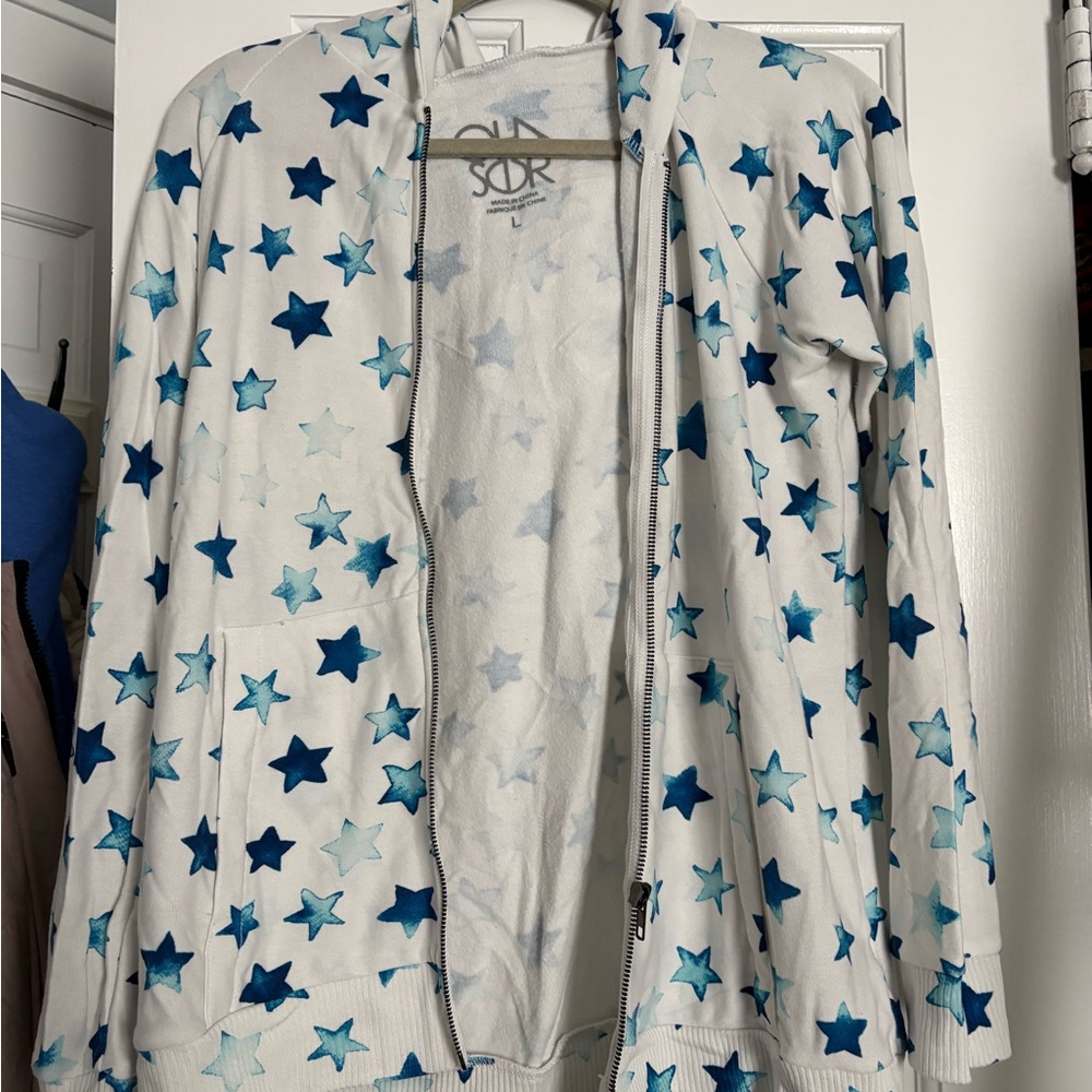 Star Print Zip-Up Hoodie in White and Blue